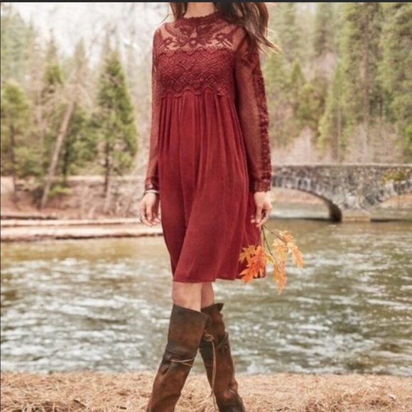 Sundance Dresses & Skirts - Sundance Victoria Romance Embroidered Dress
